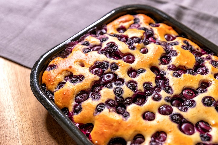 Blueberry Bubbly Cake